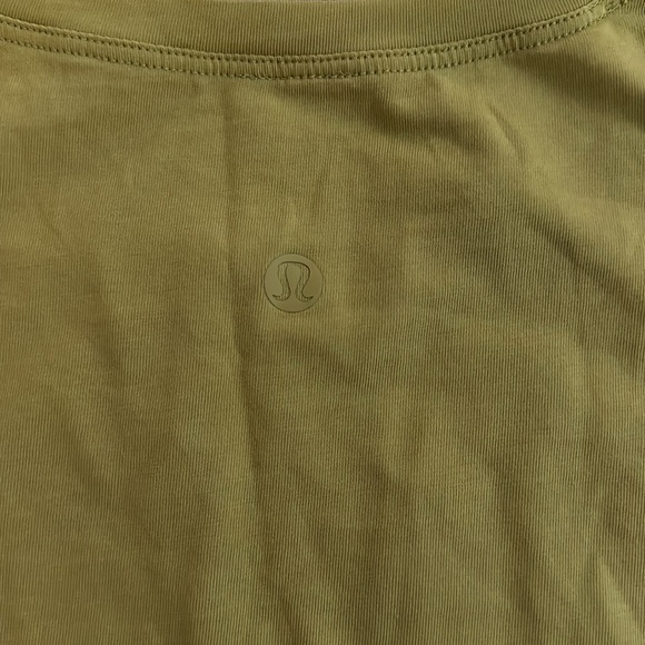 YELLOW GREEN ATHLETIC CROPPED LULULEMON TEE!! - Picture 3 of 3